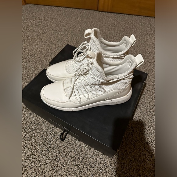 Aldo Sneakers - Picture 5 of 5